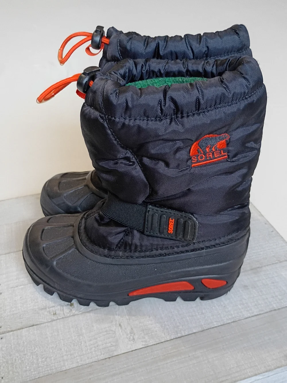 SOREL Kids Flurry Waterproof Winter Snow Boots Black Orange Red Size 12